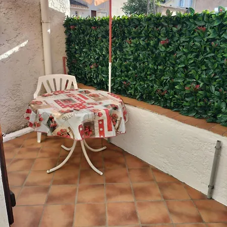Location Saisonniere St Mandrier Sur Holiday home *